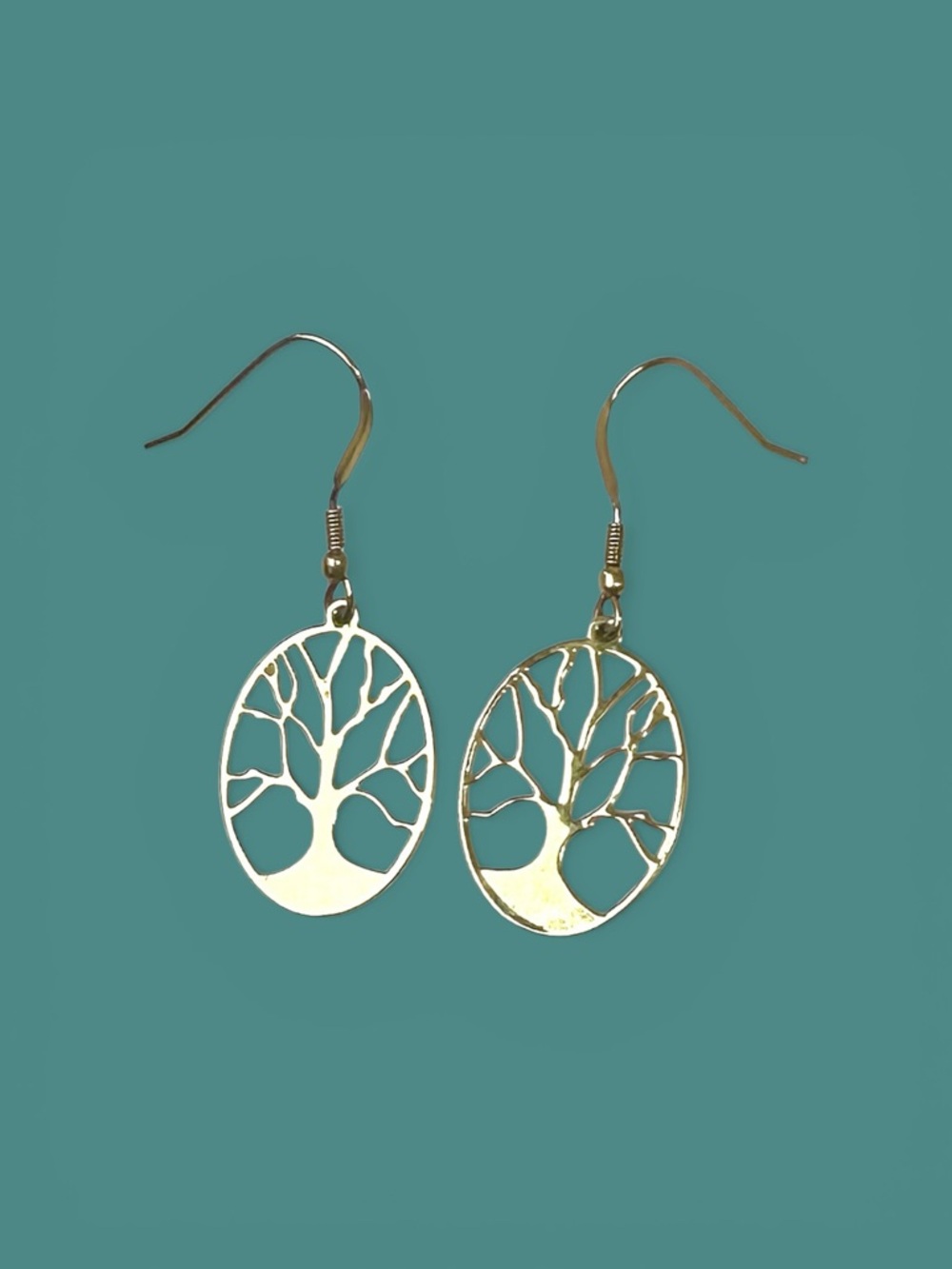 💛 Delicate Gold Tone Oval Tree of Life Earrings